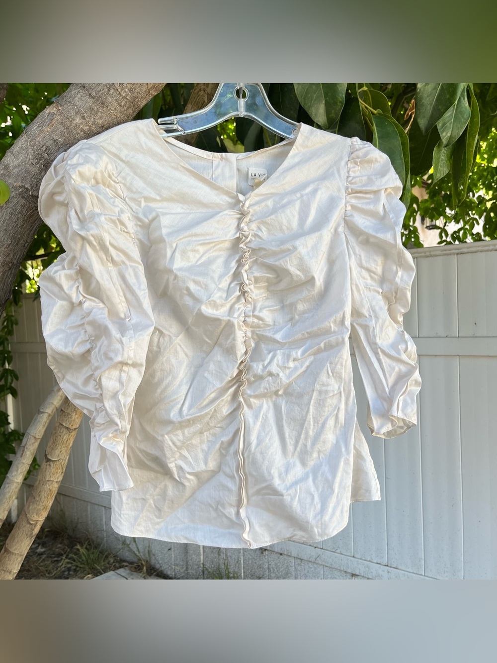 La Vie Rebecca Taylor Ivory Ruched Ruffle Puff Sleeve Blouse.